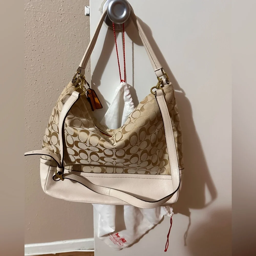Coach handbag - Picture 5 of 8